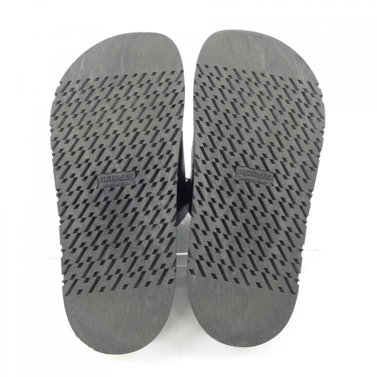 HERMES CHYPRE 222100Z 涼鞋