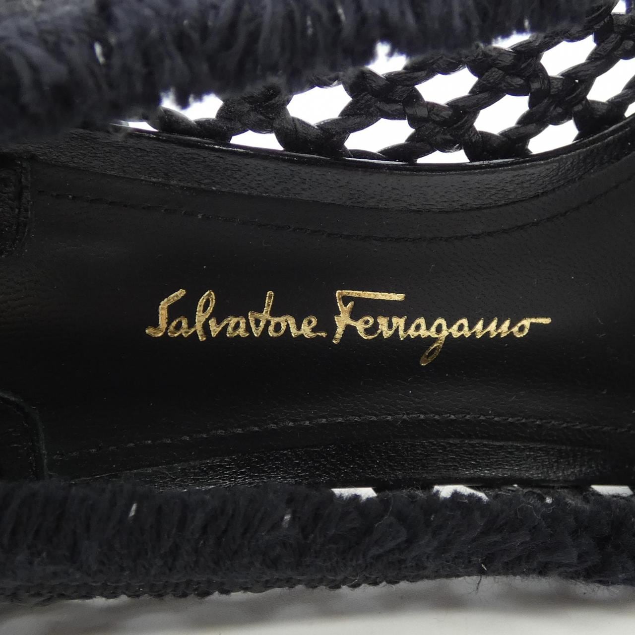 サルヴァトーレフェラガモ SALVATORE FERRAGAMO パンプス