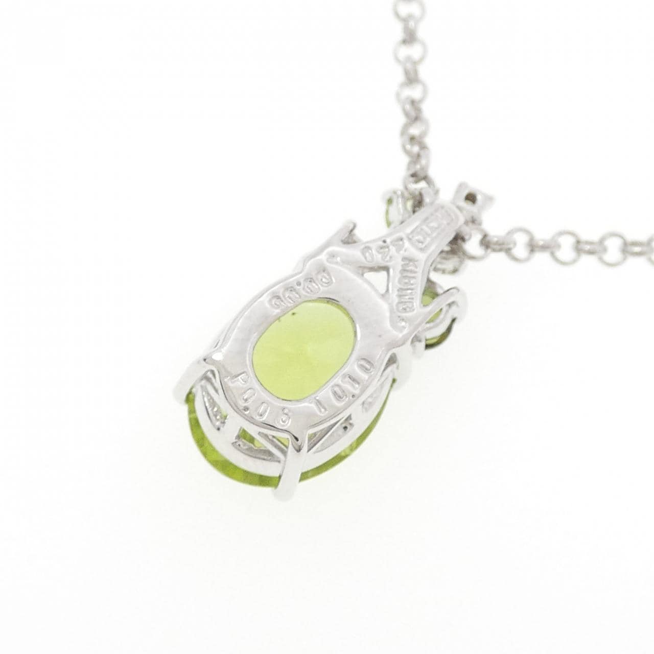 K18WG ペリドット ネックレス 2.26CT