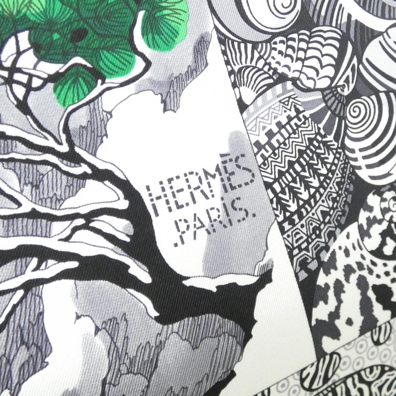 エルメス SIESTE AU PARADIS カレ 002955S スカーフ