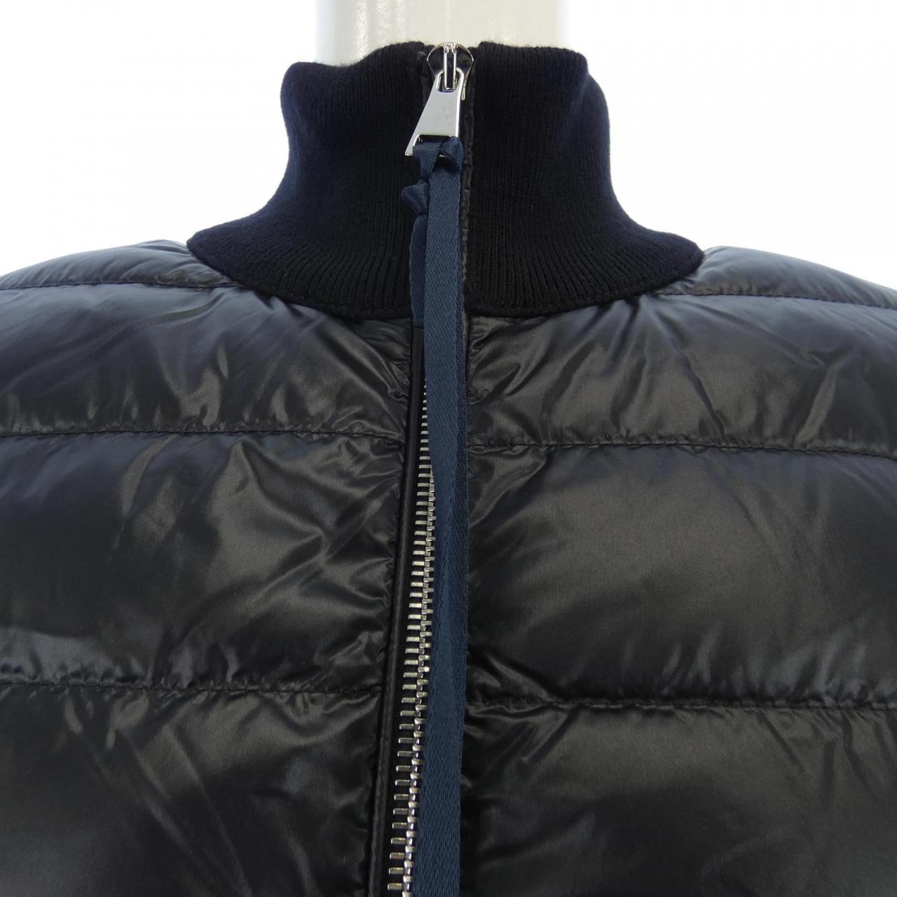 [BRAND NEW] MONCLER moncler down jackets