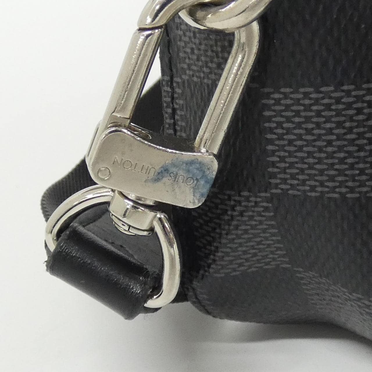 ルイヴィトン ダミエ グラフィット アルファ ウエアラブル ウォレット N60418 ショルダーバッグ