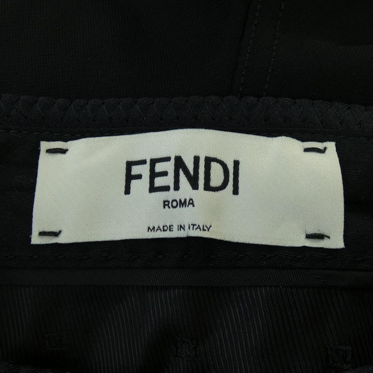 フェンディ FENDI FR6182 A6Y2 パンツ