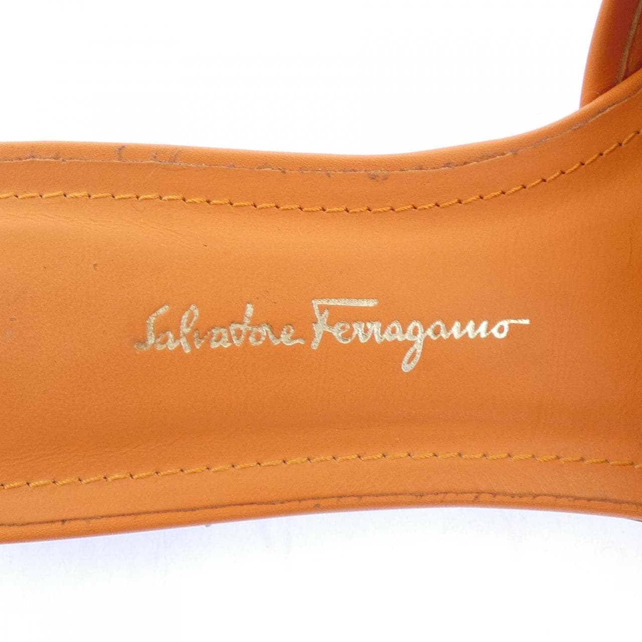 サルヴァトーレフェラガモ SALVATORE FERRAGAMO サンダル