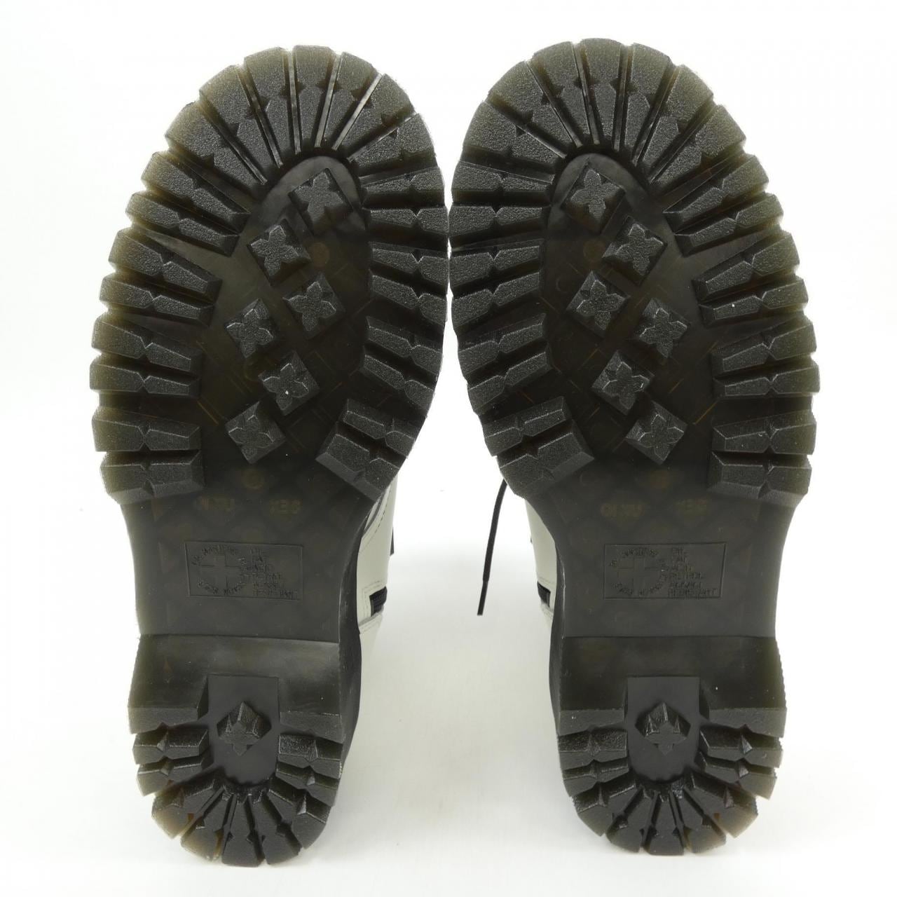 ドクターマーチン DR.MARTENS 15265100 JADON ブーツ