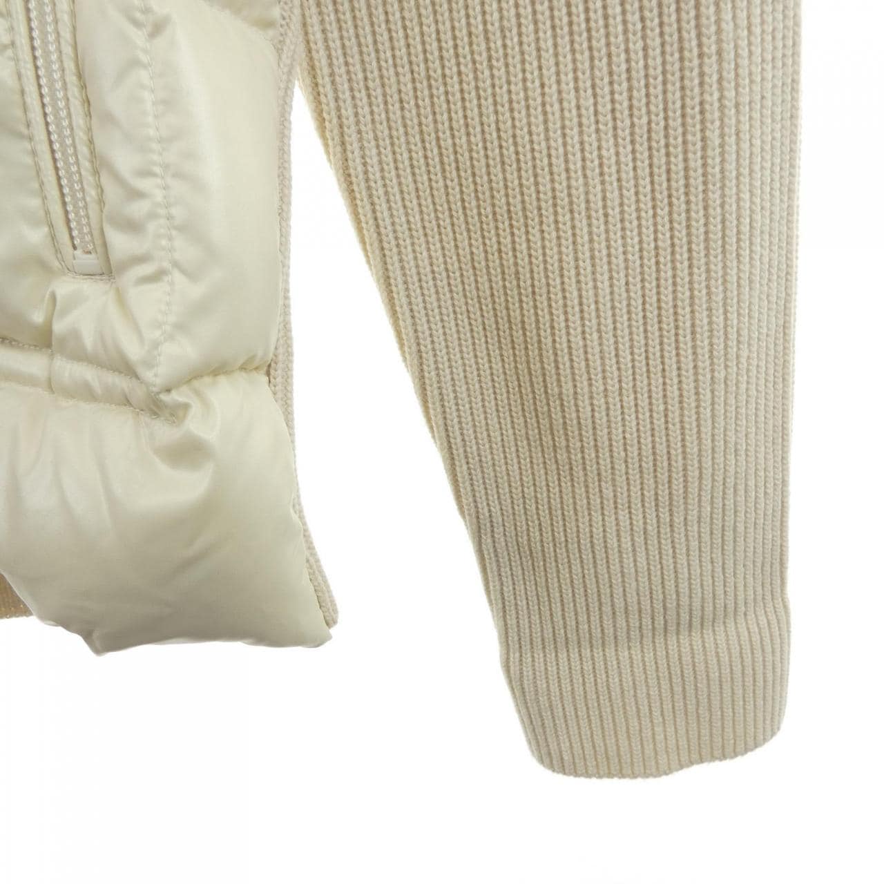 モンクレール MONCLER 20919B51900 ダウンジャケット