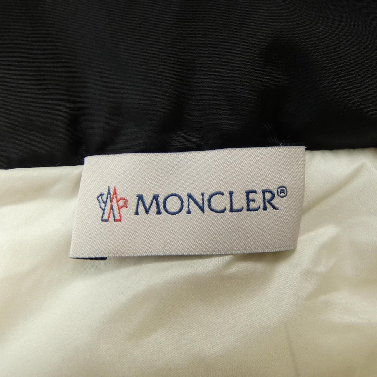 モンクレール MONCLER 20938G73800 ブルゾン