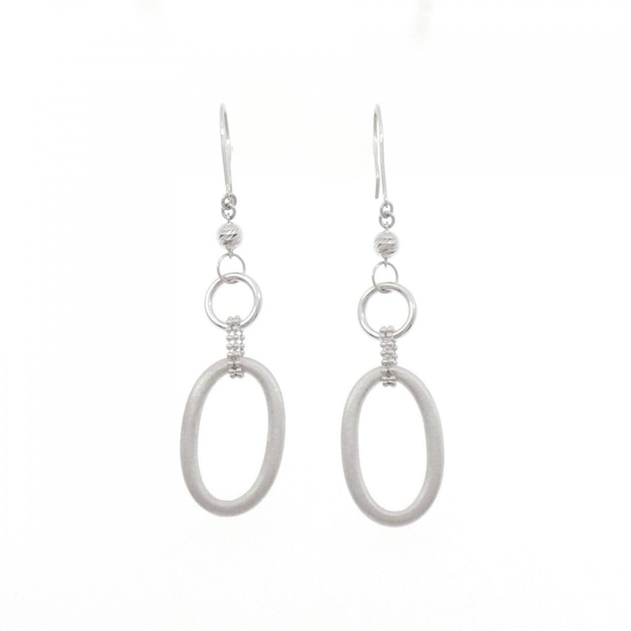 K18WG earrings
