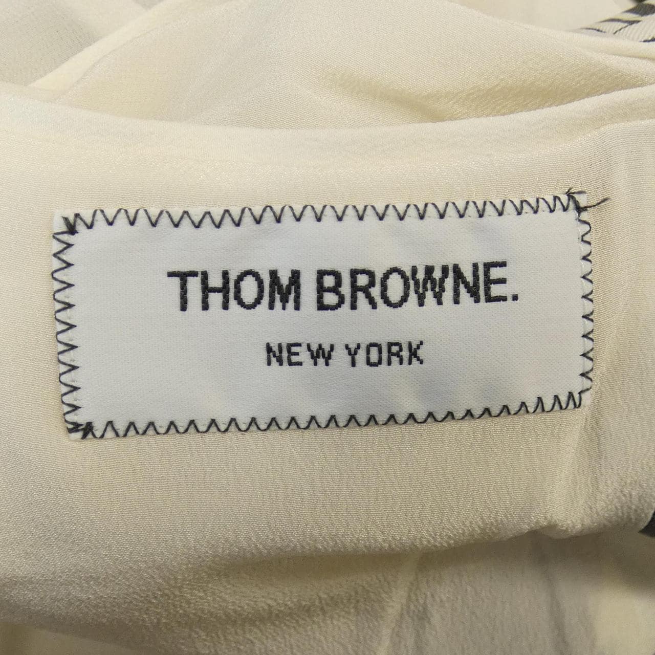 トムブラウン THOM BROWNE ジャケット