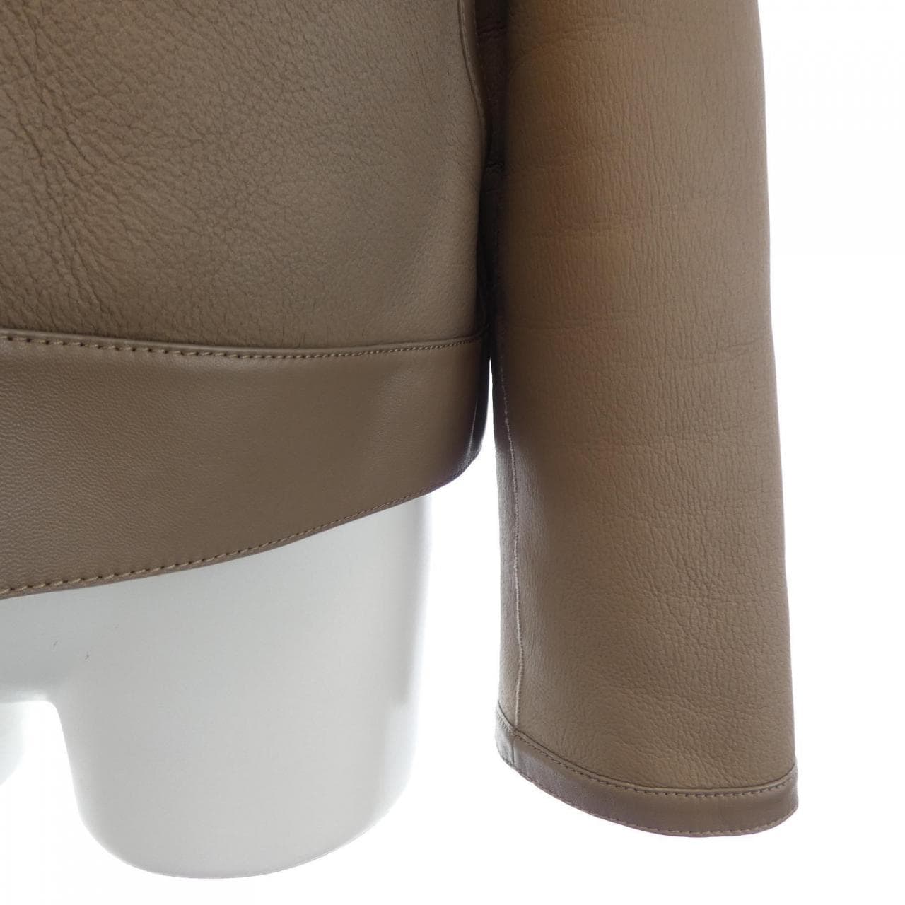 エルメス HERMES クルードセル CLOU DE SELLE 4H1225D5 ムートンジャケット