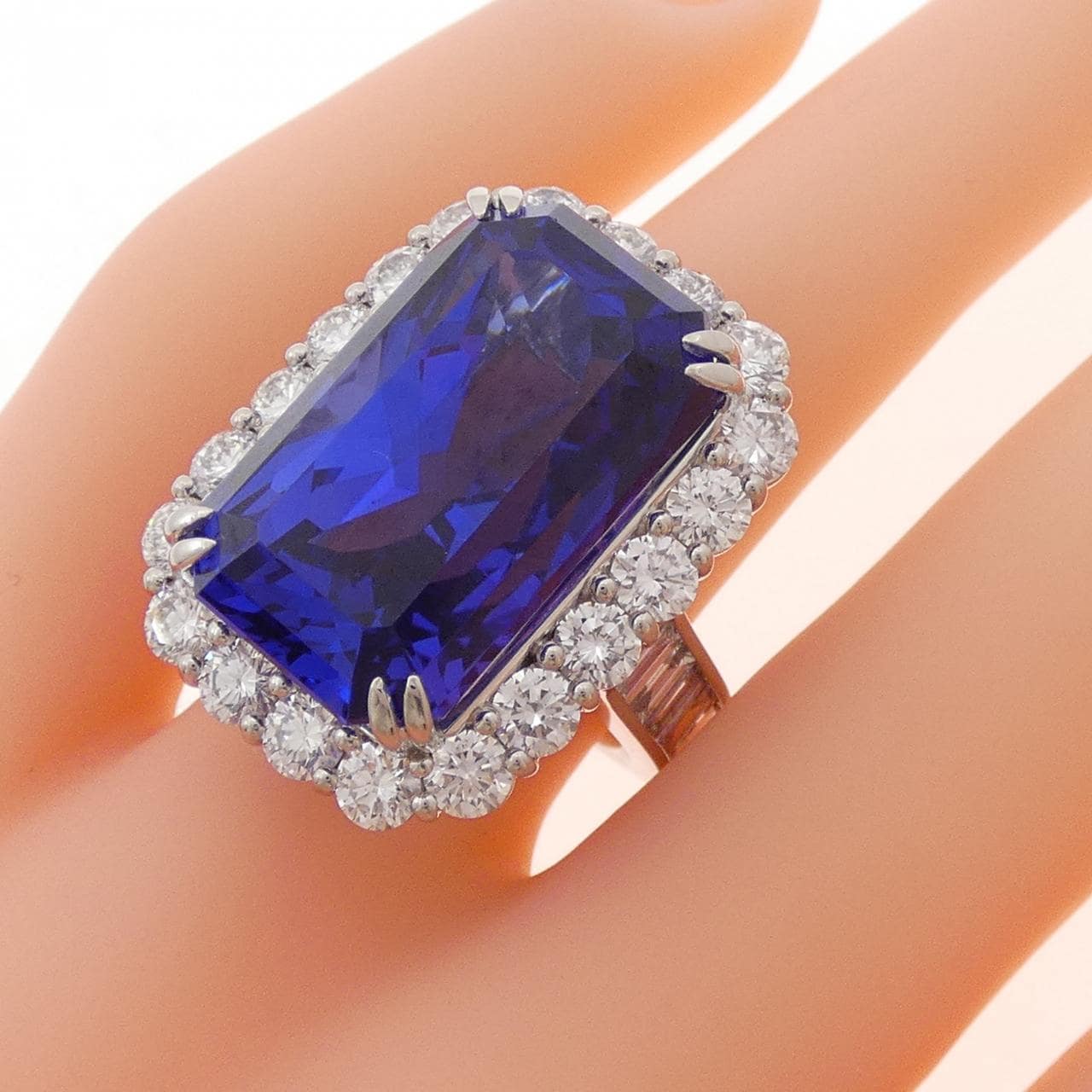 PT900 タンザナイト リング 27.15CT