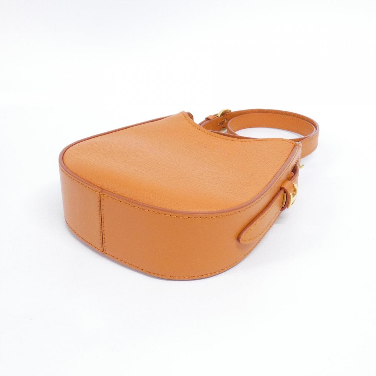 トッズ OBOE XBWAORS9000P6YG616 バッグ