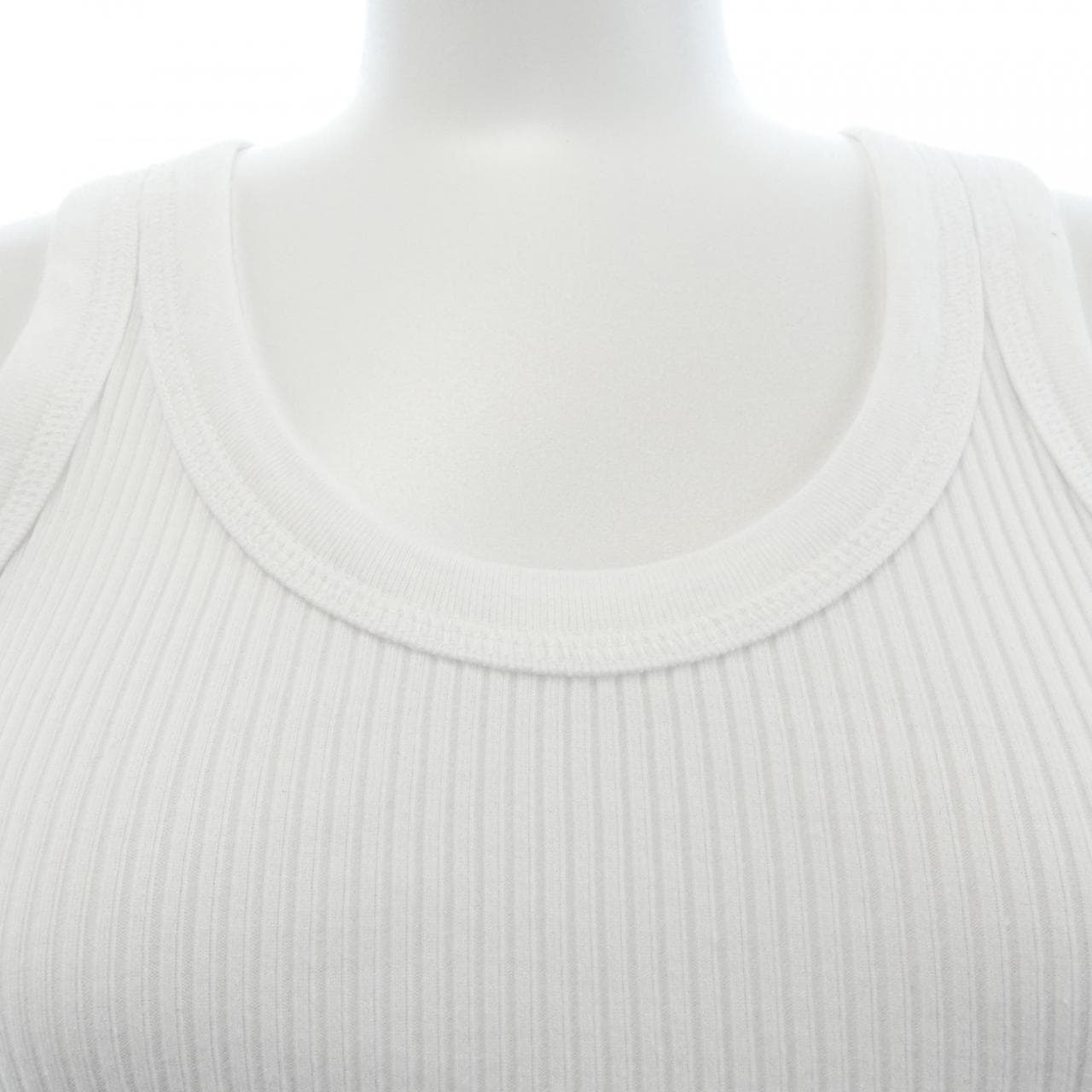 ハイク HYKE トップス