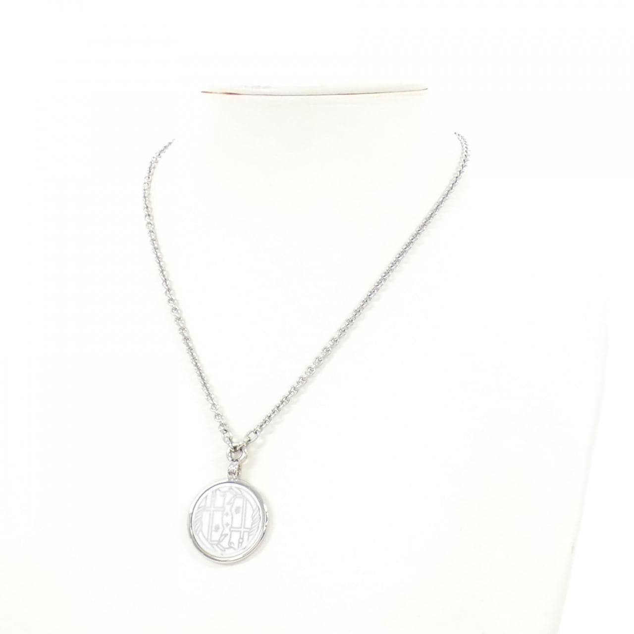 HERMES QUADRIGE Medaille PM 982311FP Necklace