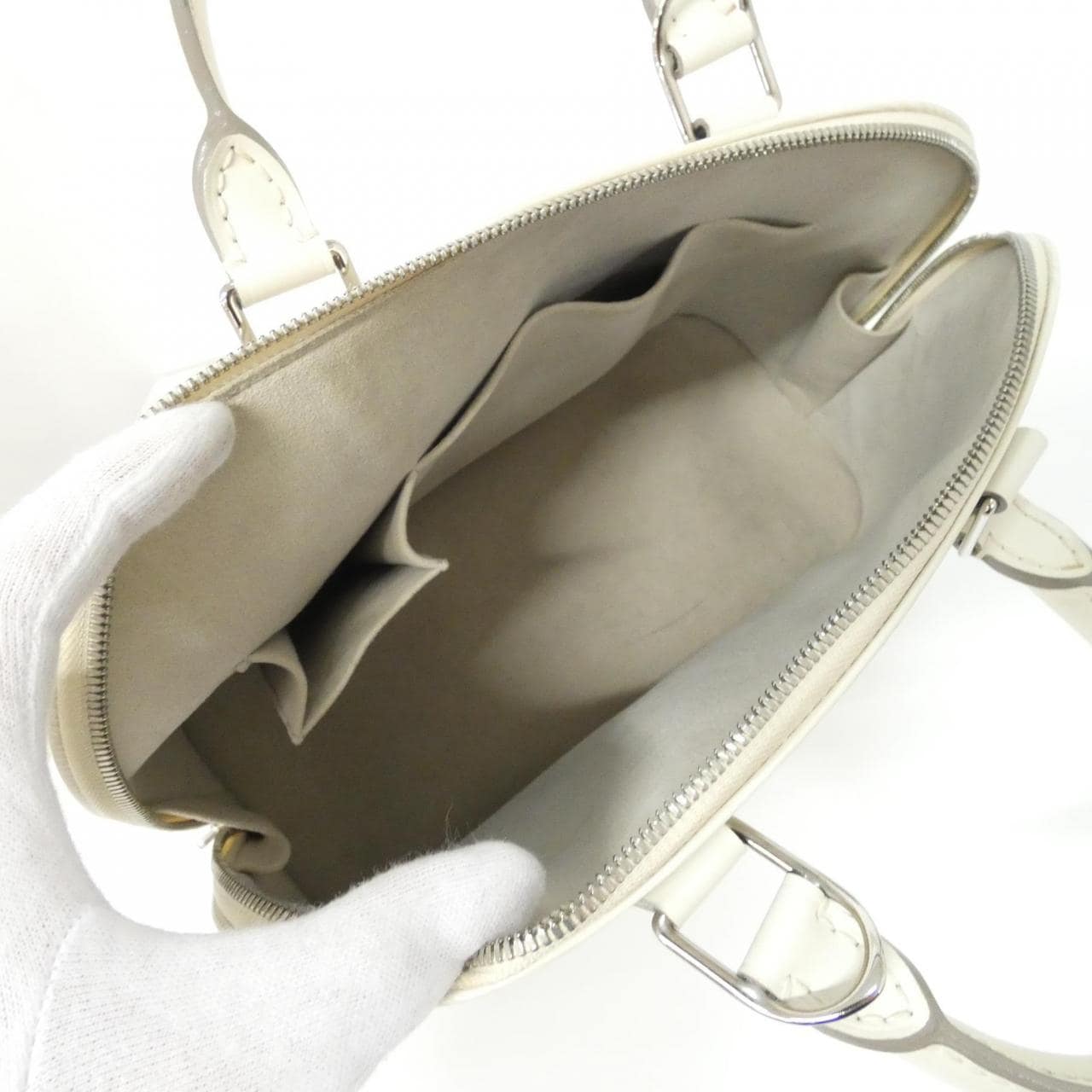 ルイヴィトン エピ アルマ PM M4030J バッグ