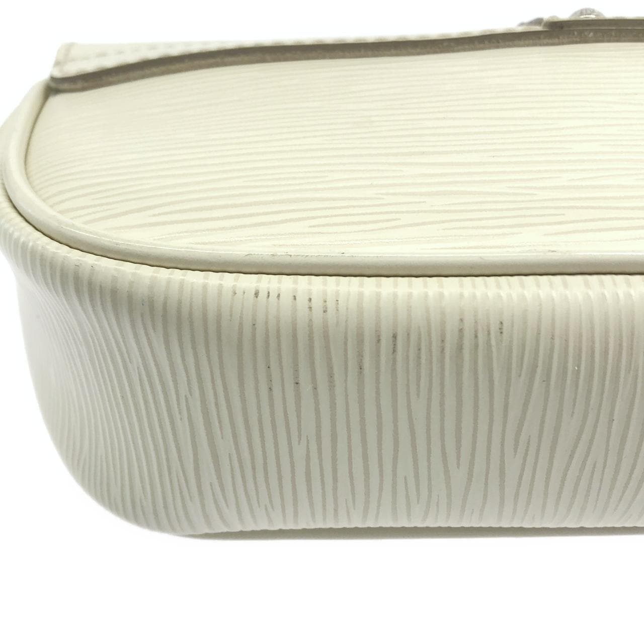 ルイヴィトン エピ ポシェット モンテーニュ M5929J ショルダーバッグ