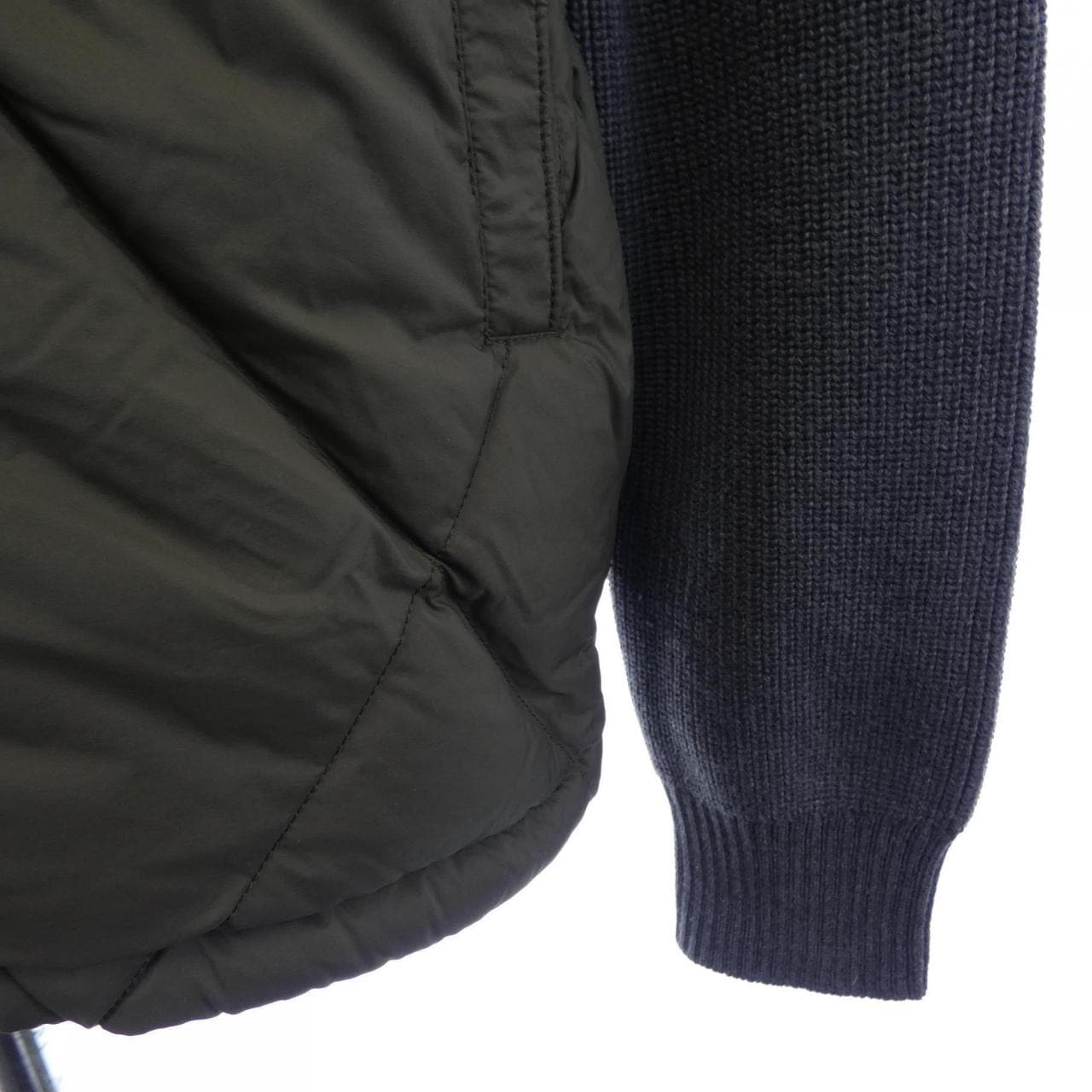 モンクレール MONCLER 20919B51400 ダウンジャケット
