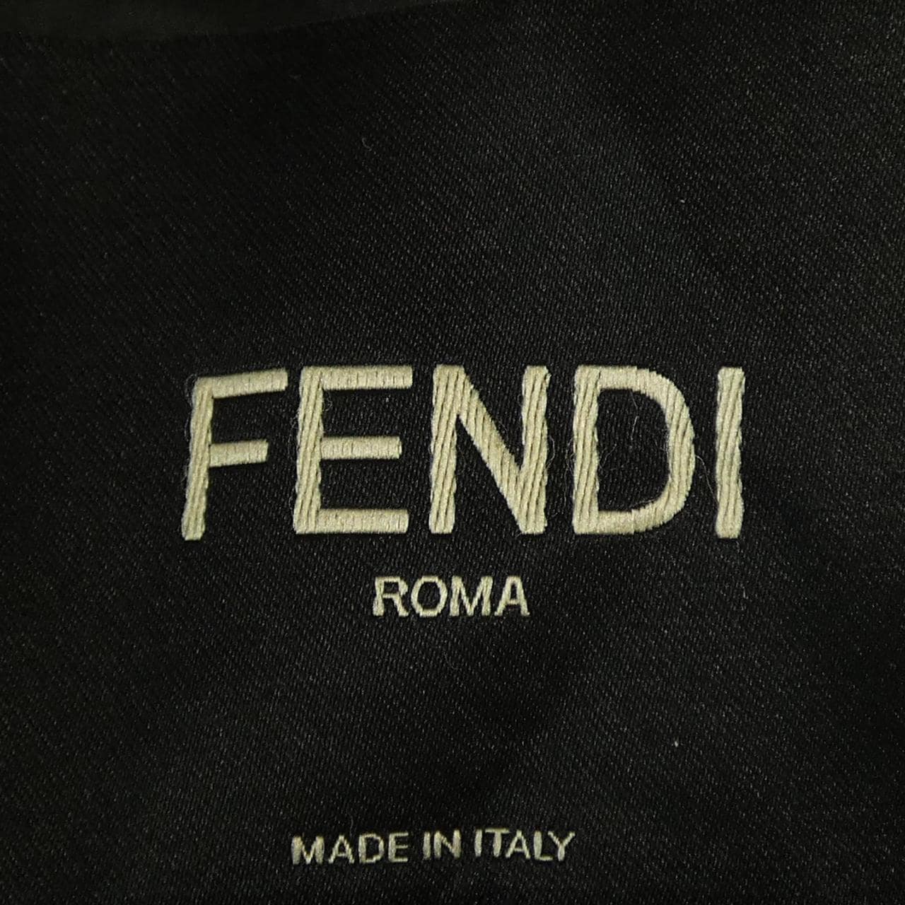 フェンディ FENDI FM5362 ANUQ ダウンジャケット