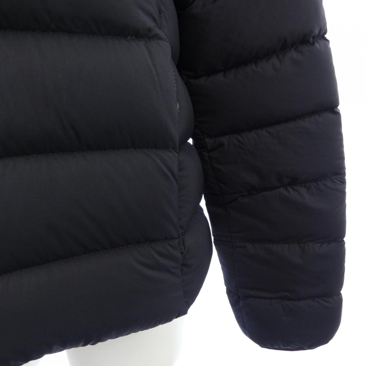 モンクレール MONCLER CERCES ダウンジャケット
