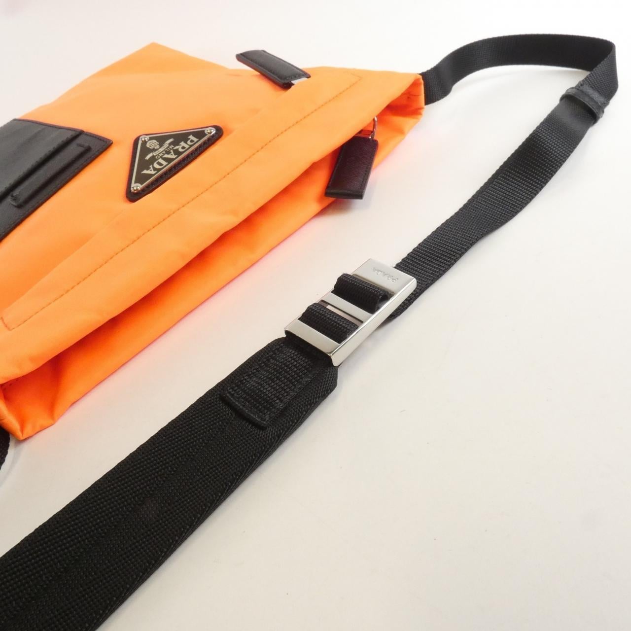 プラダ 2VH055 ショルダーバッグ