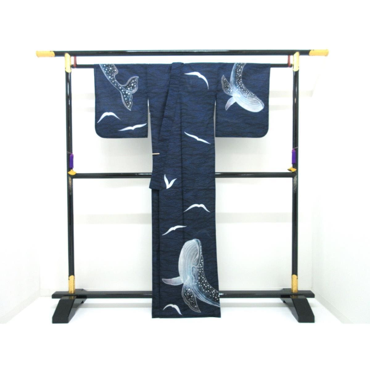 【新品】女ゆかた　くじら　Ｆサイズ