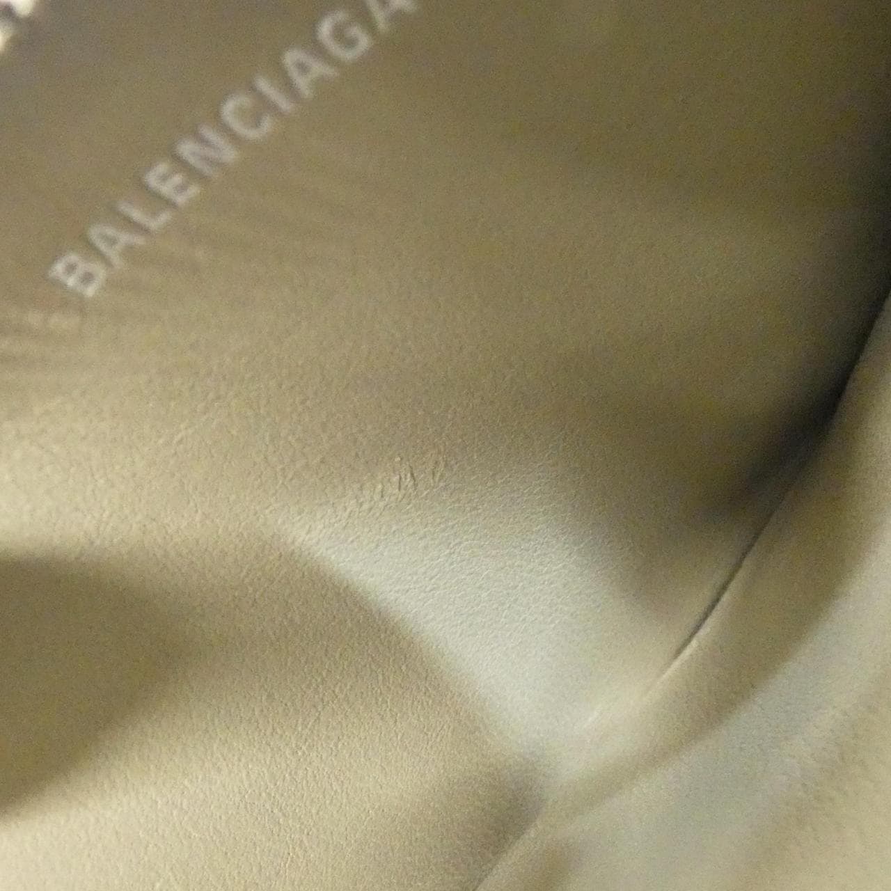 バレンシアガ CRUSH LONG COIN & CARD HOLDER QUILTED 766465 210J0 コインケース