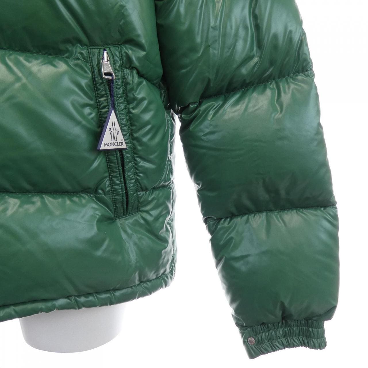 モンクレール MONCLER 41310/50 ダウンジャケット