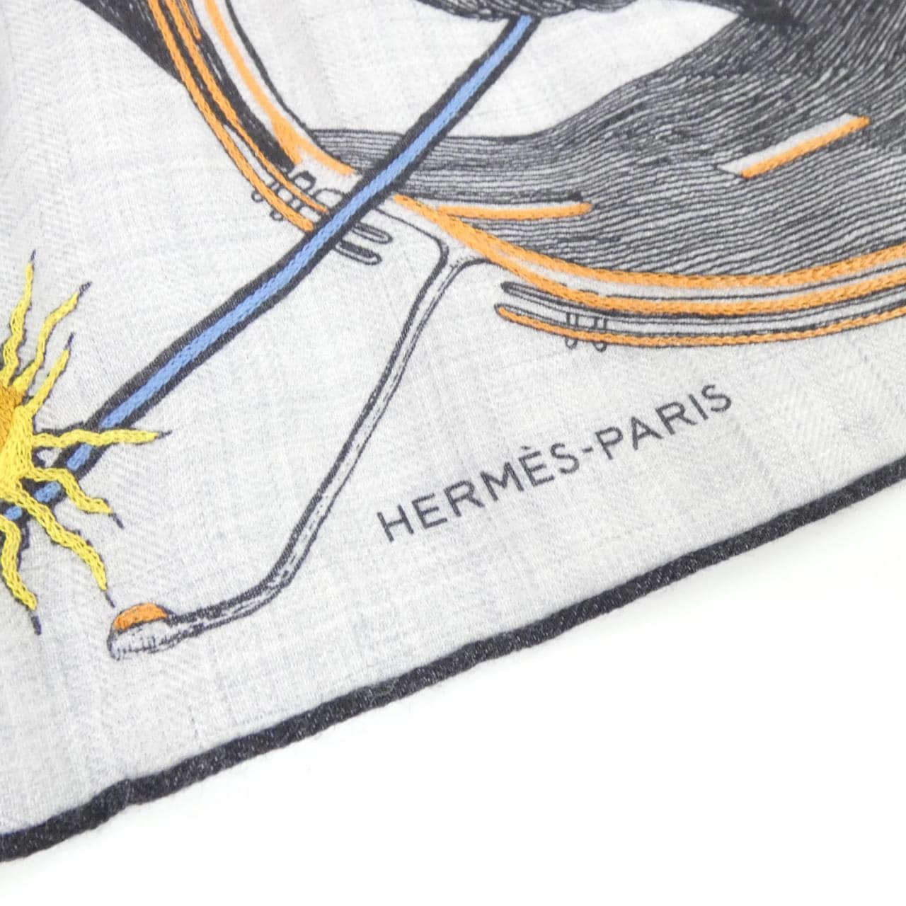 エルメス CARRE H EMBROIDERED スカーフ