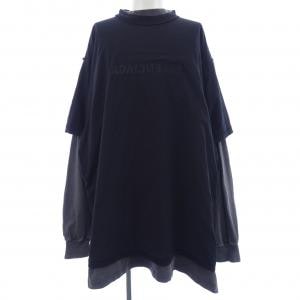 バレンシアガ BALENCIAGA 726088 TNVR5 UNISEX Tシャツ