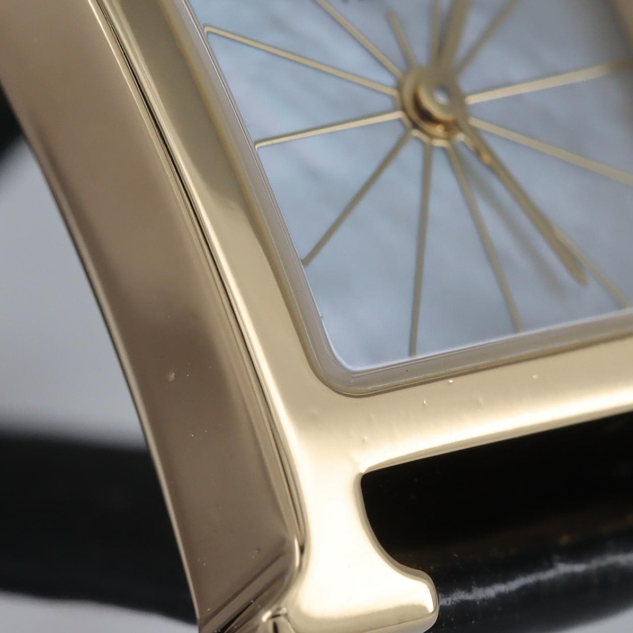 エルメス Hウォッチ YG HH1.185 YG クォーツ