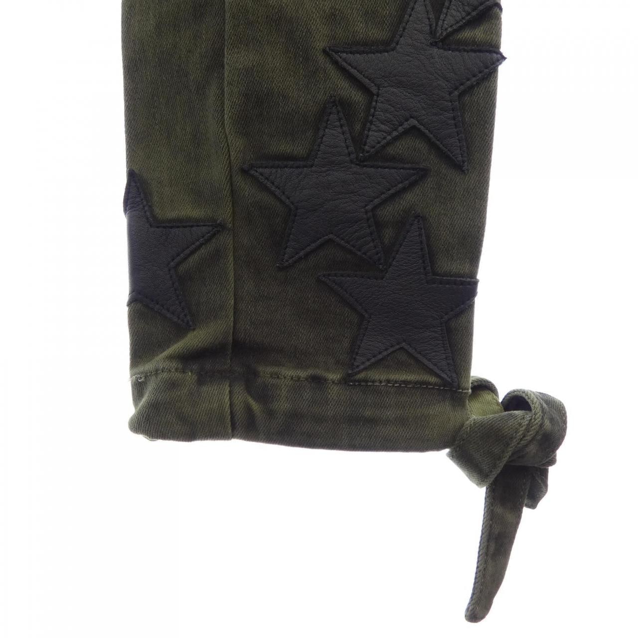 アミリ AMIRI パンツ