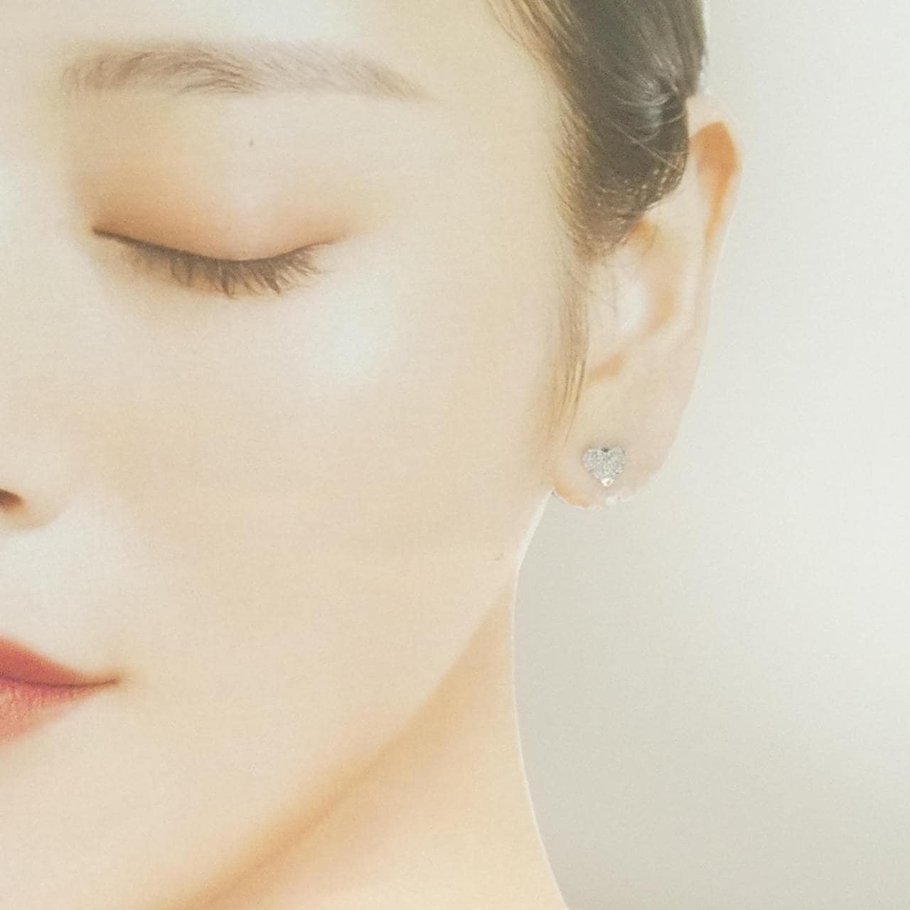 K18WG ハート ダイヤモンド ピアス 0.20CT