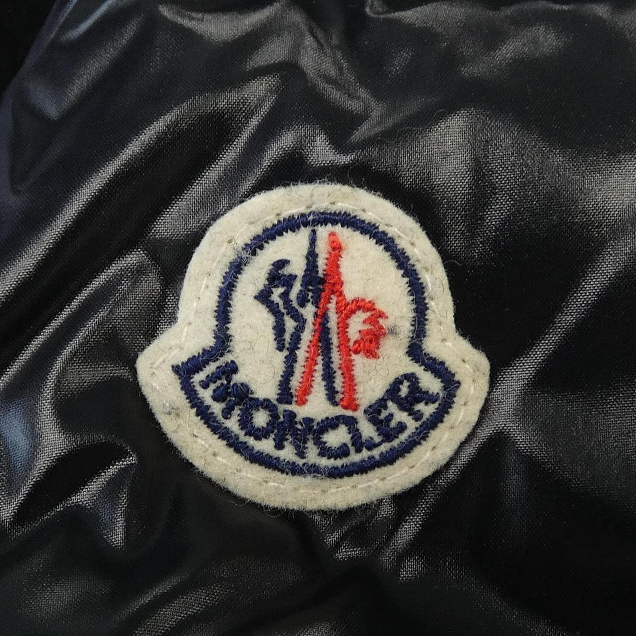 モンクレール MONCLER 20930081885 ダウンジャケット