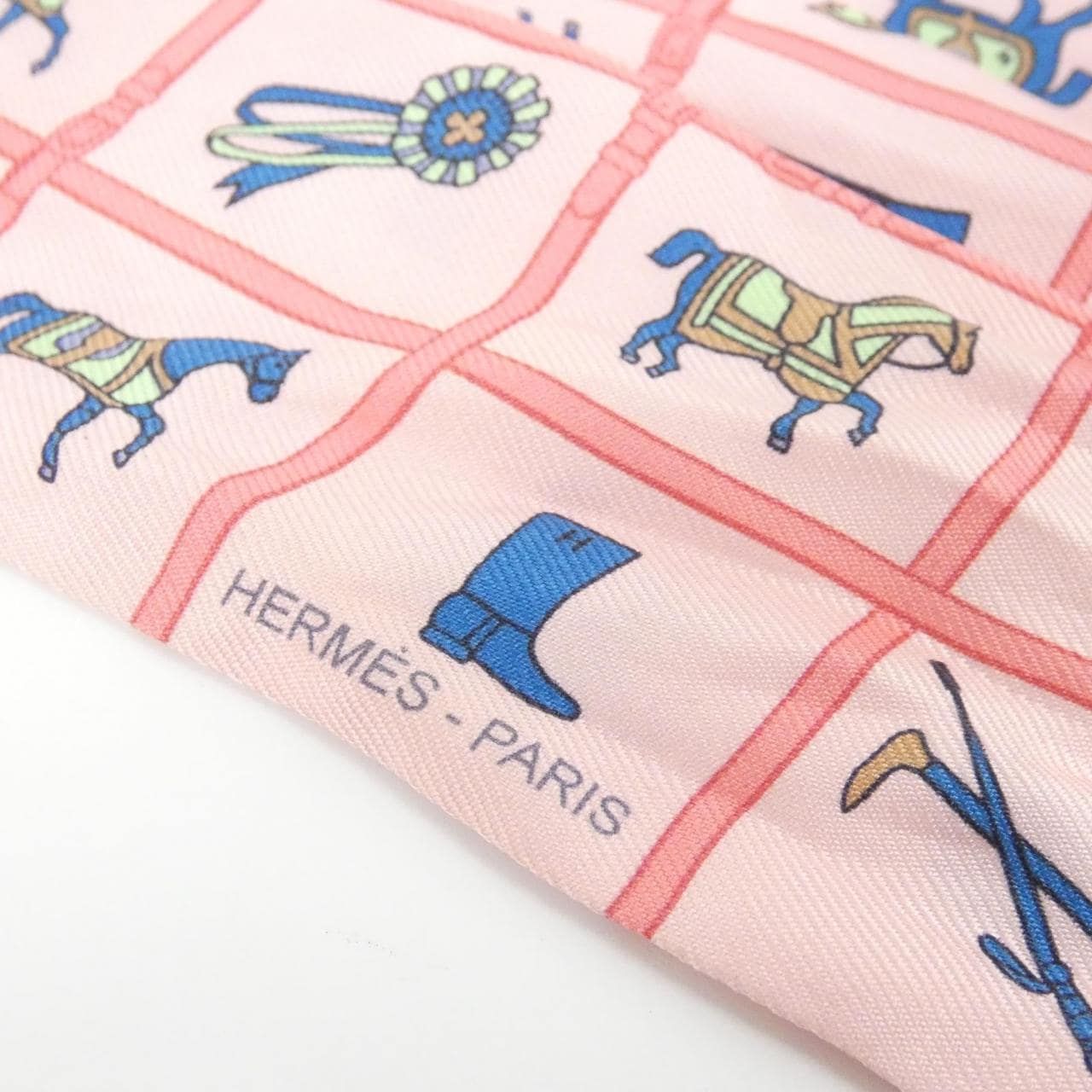 エルメス COUVERTURES ET TENUES ツイリー 061356S スカーフ