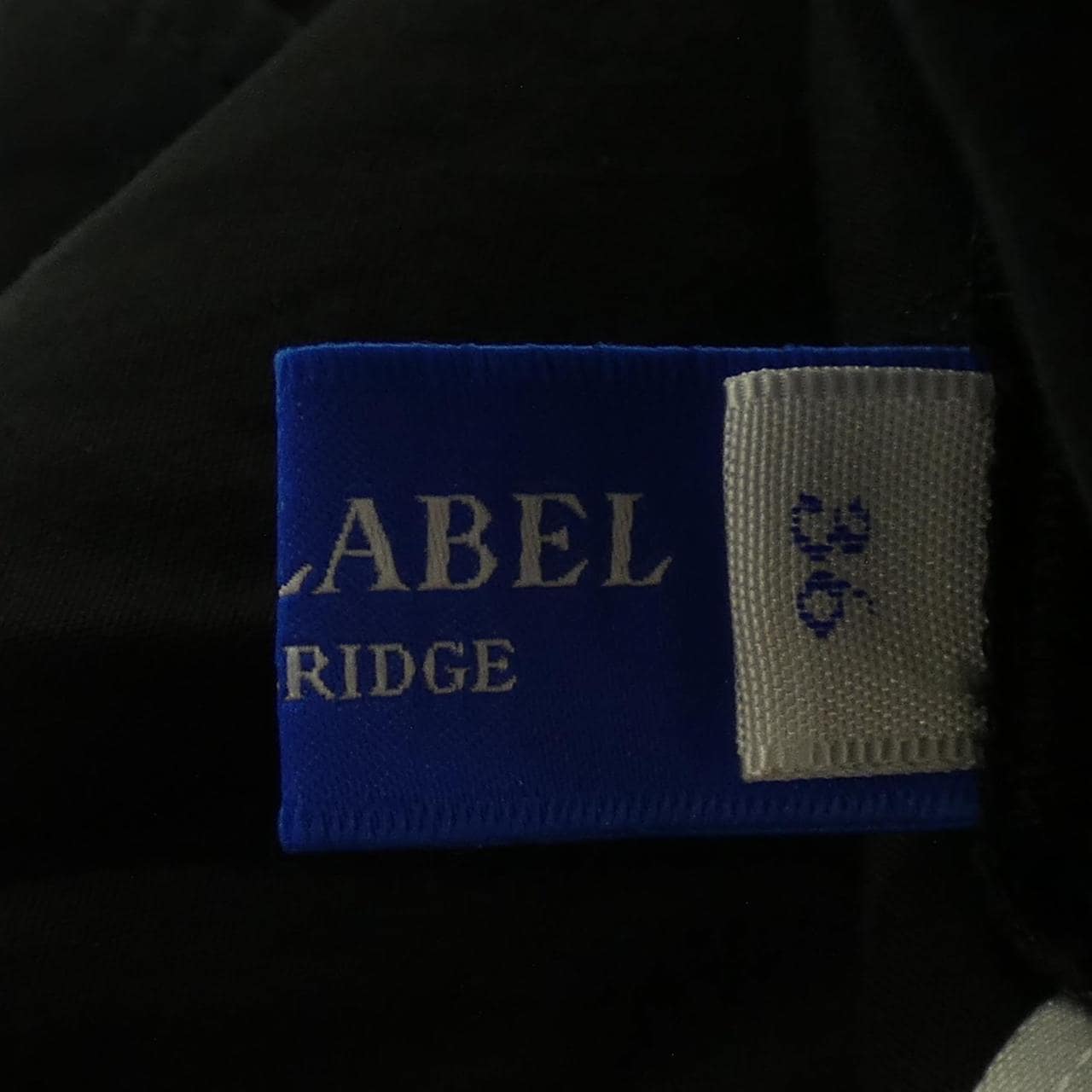 ブルーレーベルクレストブリッジ BLUE LABEL CRESTBRID トップス
