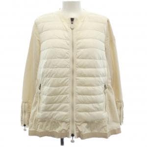 モンクレール MONCLER ダウンジャケット