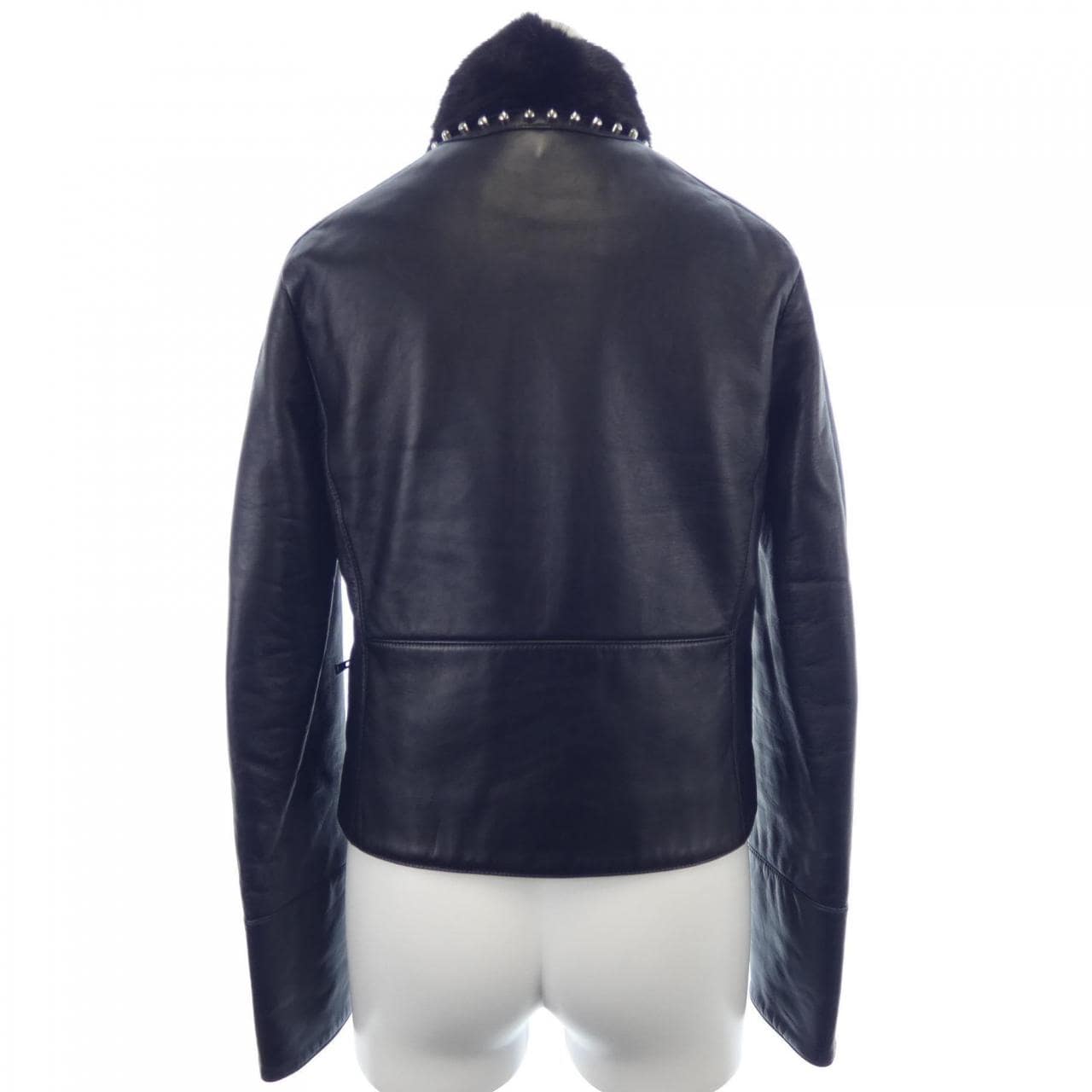 フェンディ FENDI FPJ652 7XT レザージャケット