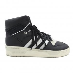アディダス ADIDAS スニーカー