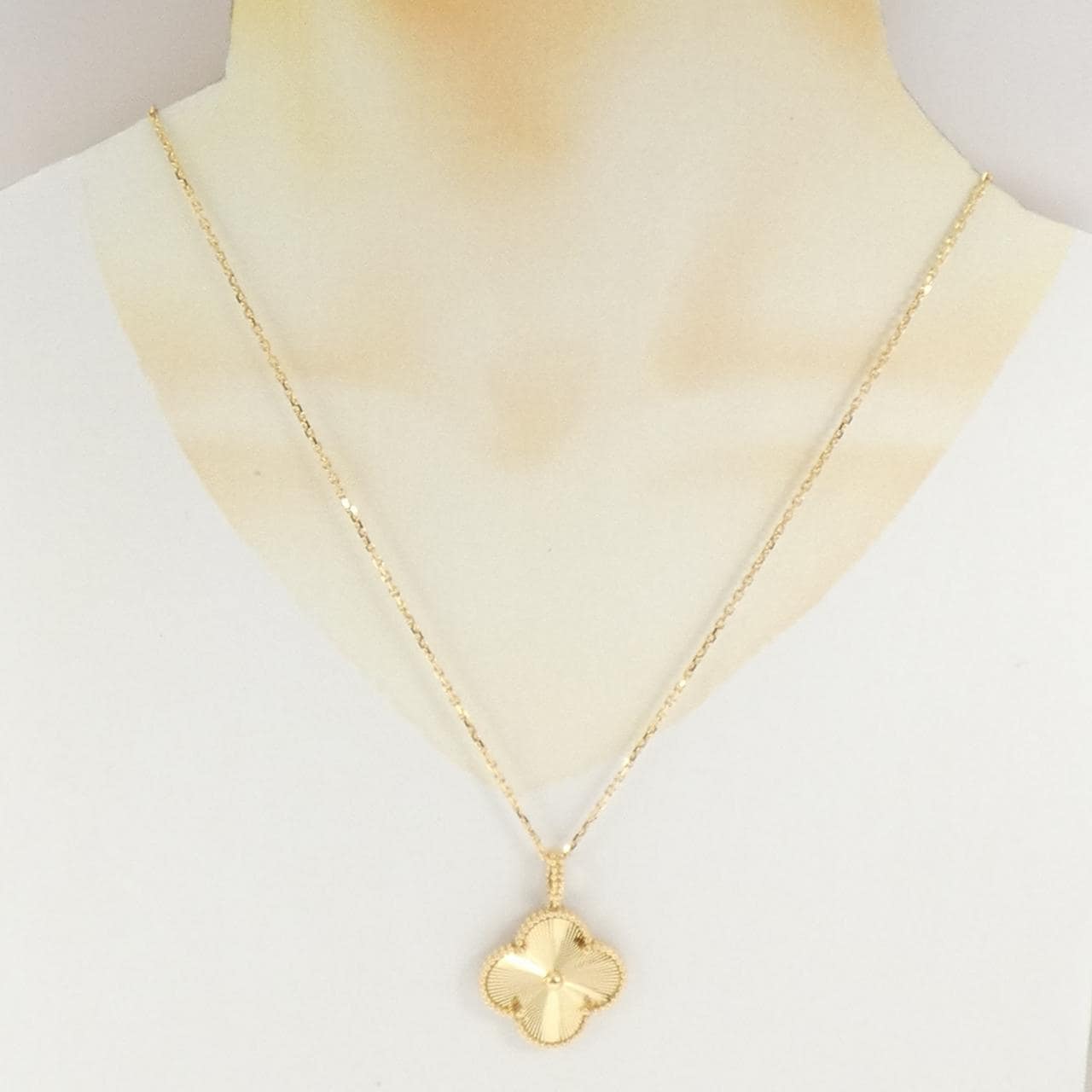 ヴァンクリーフ&アーペル マジックアルハンブラ ネックレス