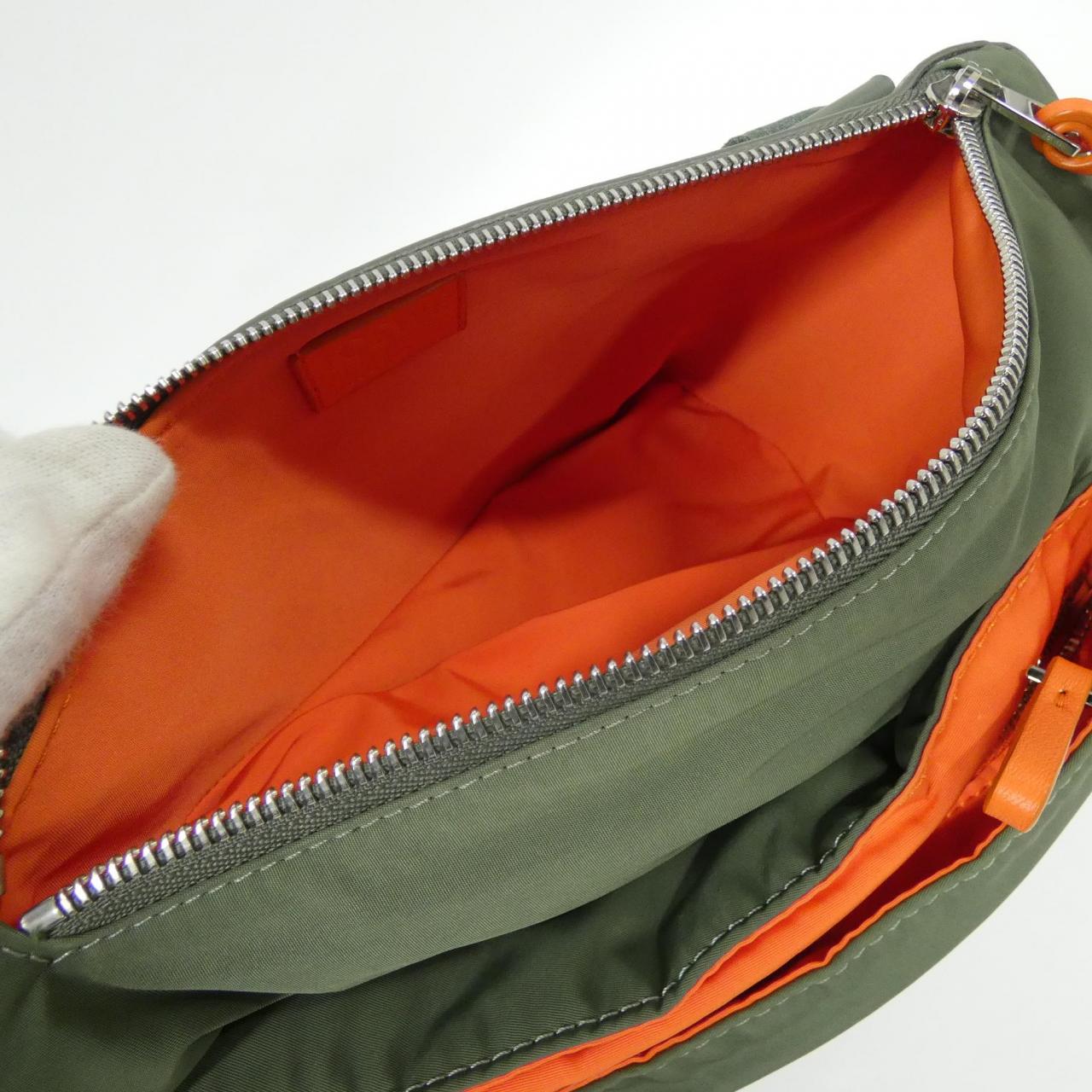 ロエベ アントン スリング B511A09X11 ショルダーバッグ