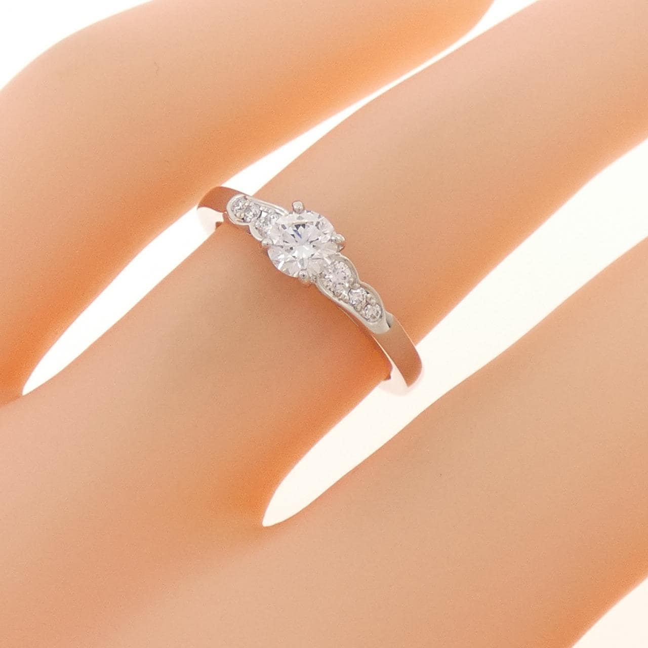 ニワカ ダイヤモンド リング 0.24CT