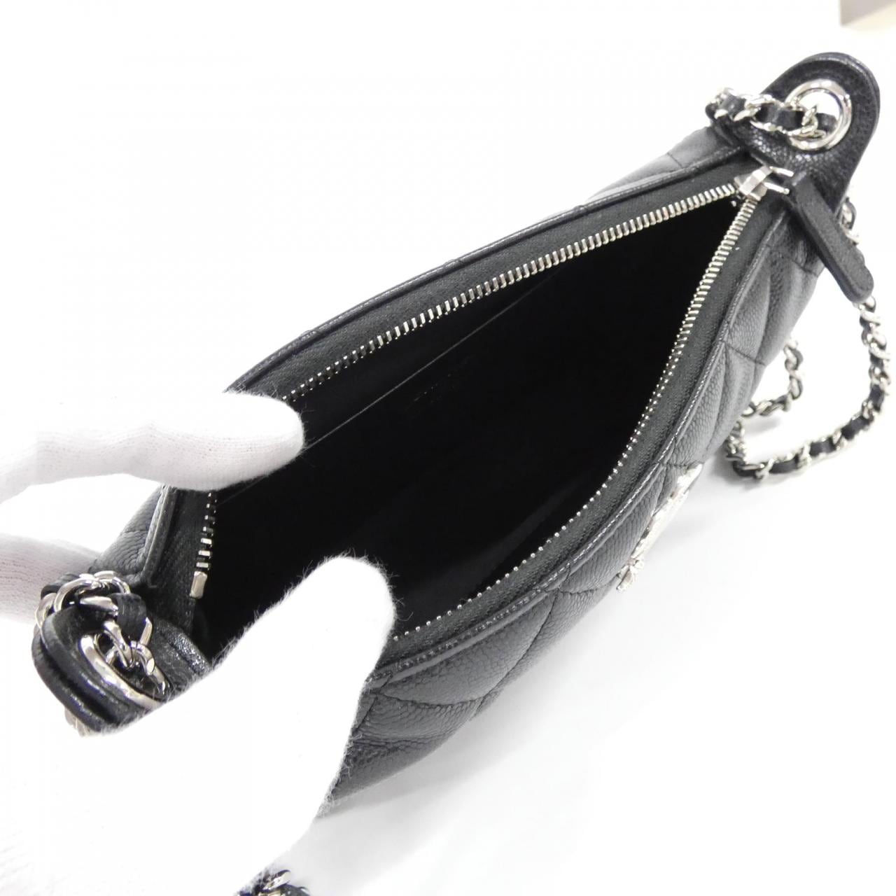 シャネル AP4855 チェーンクラッチ