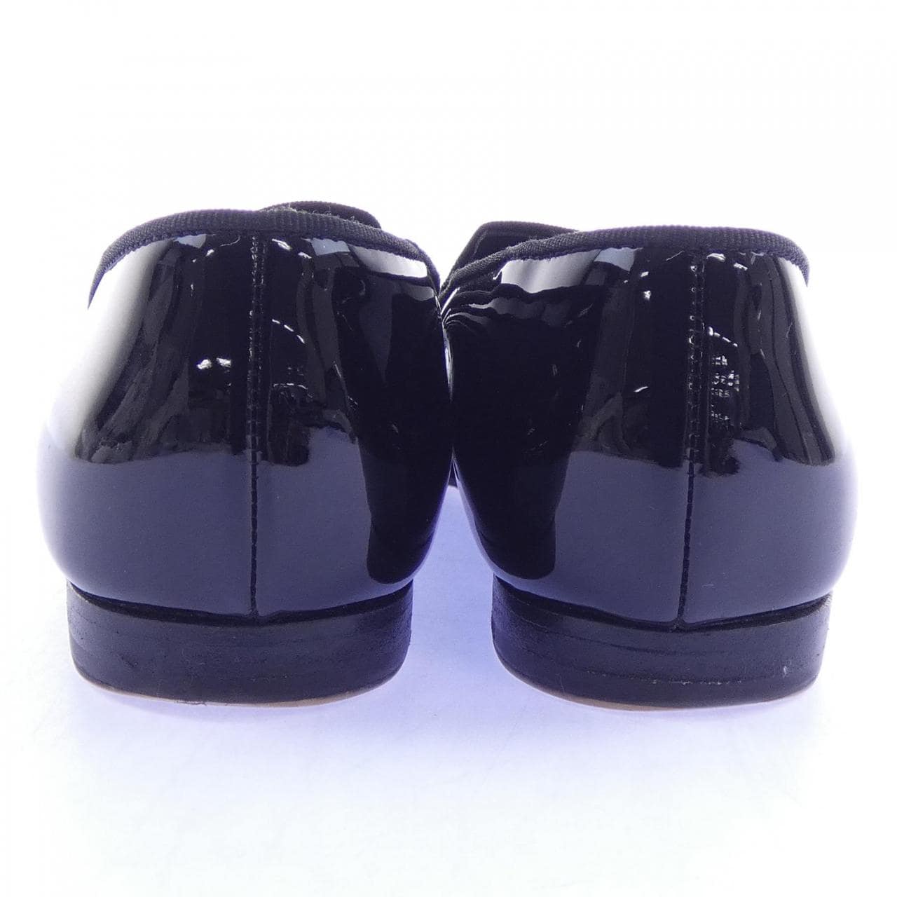 マノロブラニク MANOLO BLAHNIK フラットシューズ