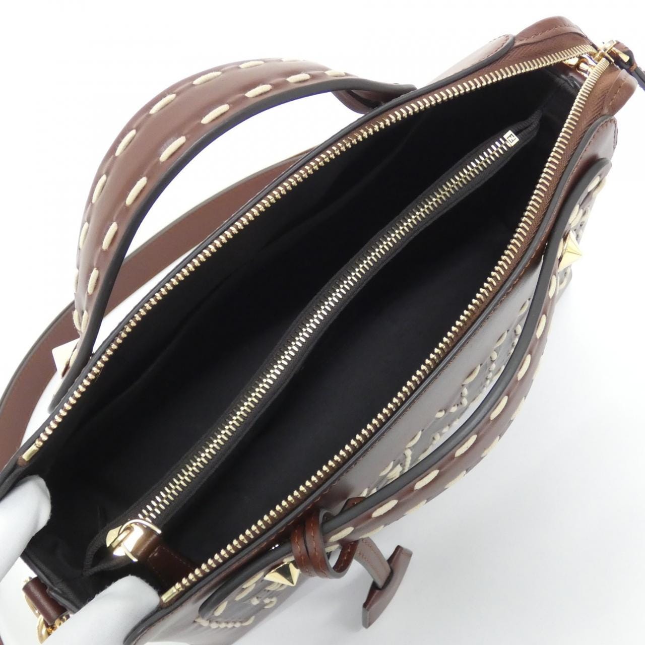 フェンディ バイ ザ ウェイ ミディアム 8BL146 AFL8 バッグ