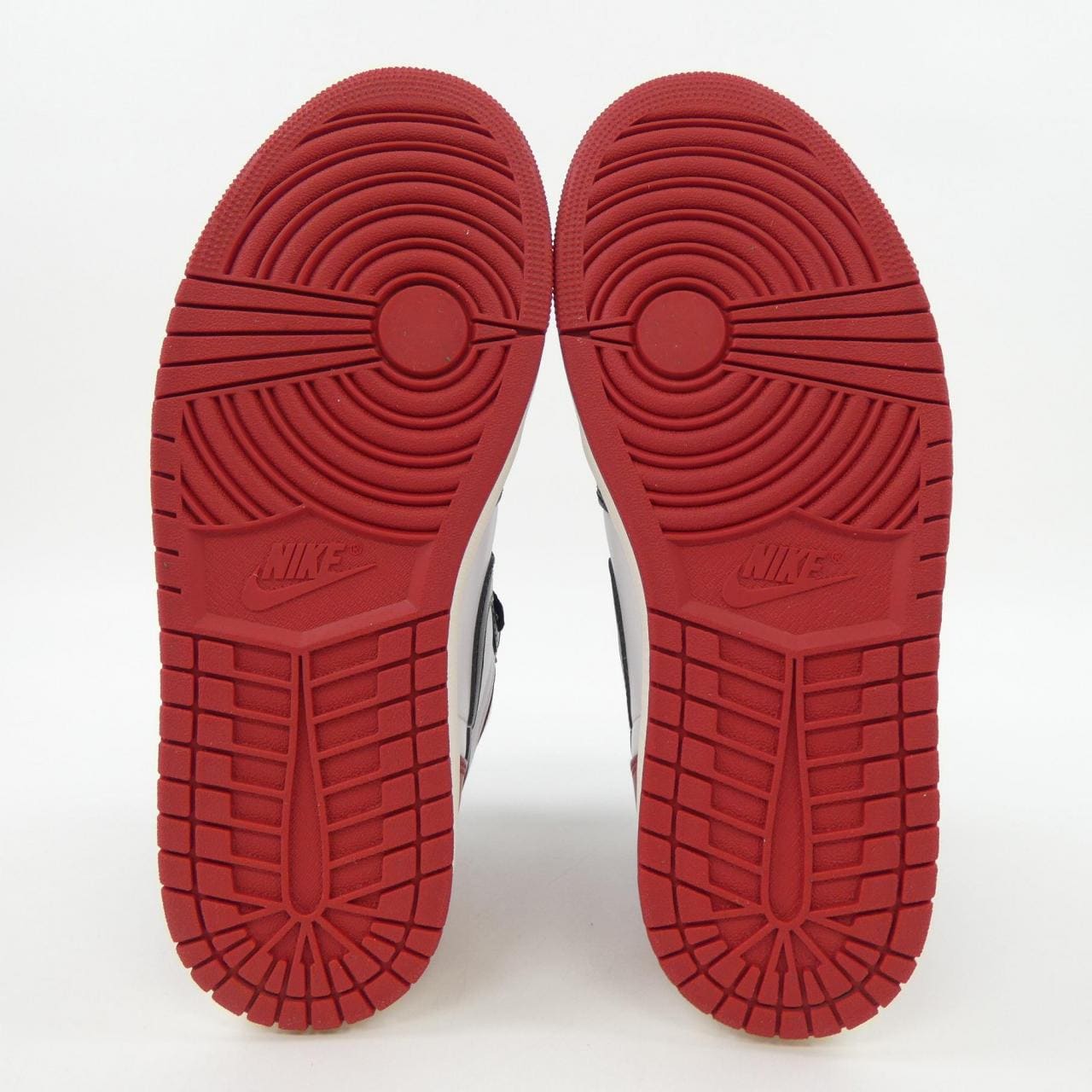 ナイキ ジョーダン NIKE JORDAN DZ5485-106 スニーカー