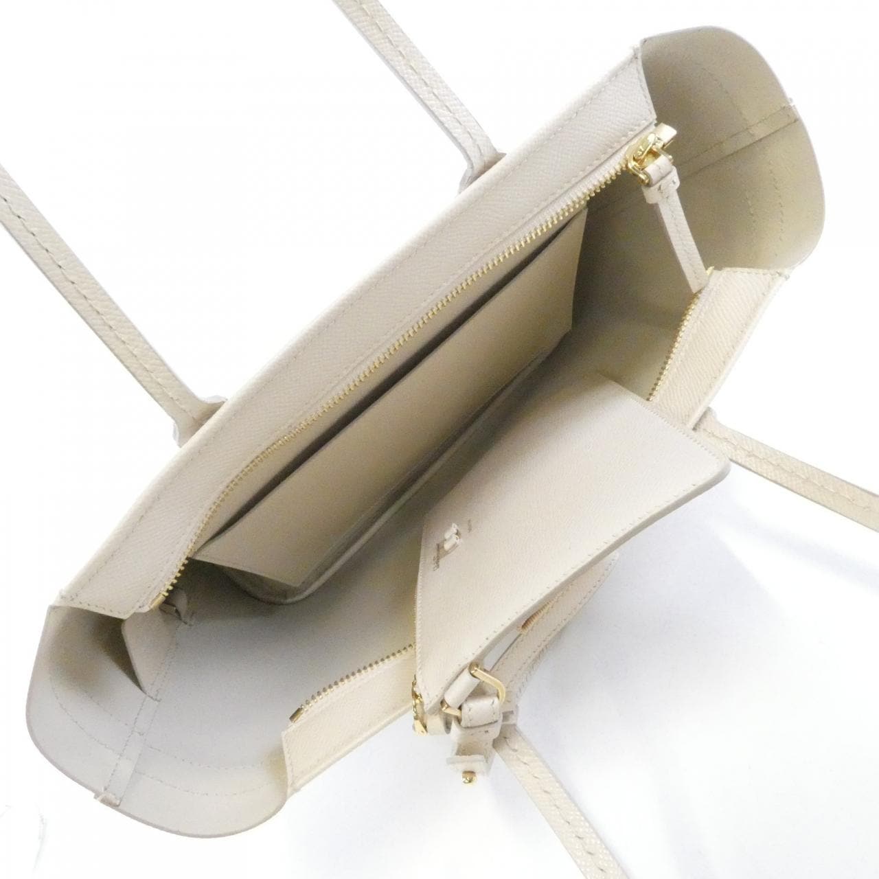 サルヴァトーレフェラガモ 21 I082 バッグ