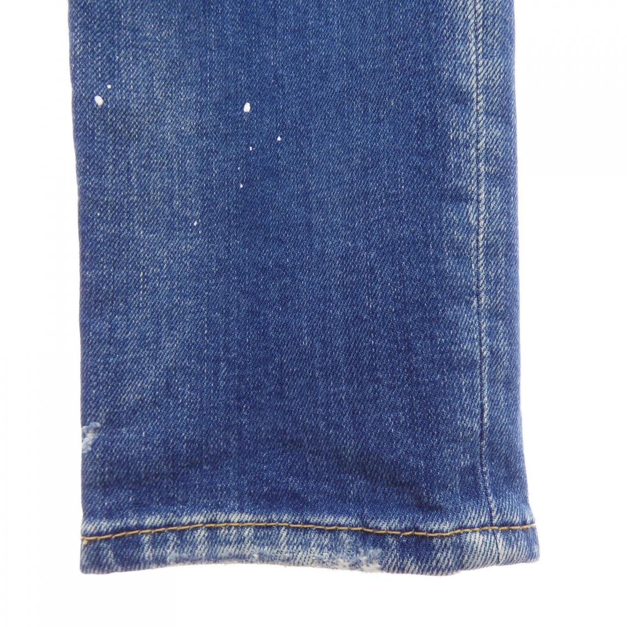 ディースクエアード DSQUARED2 S74LB1456 ジーンズ
