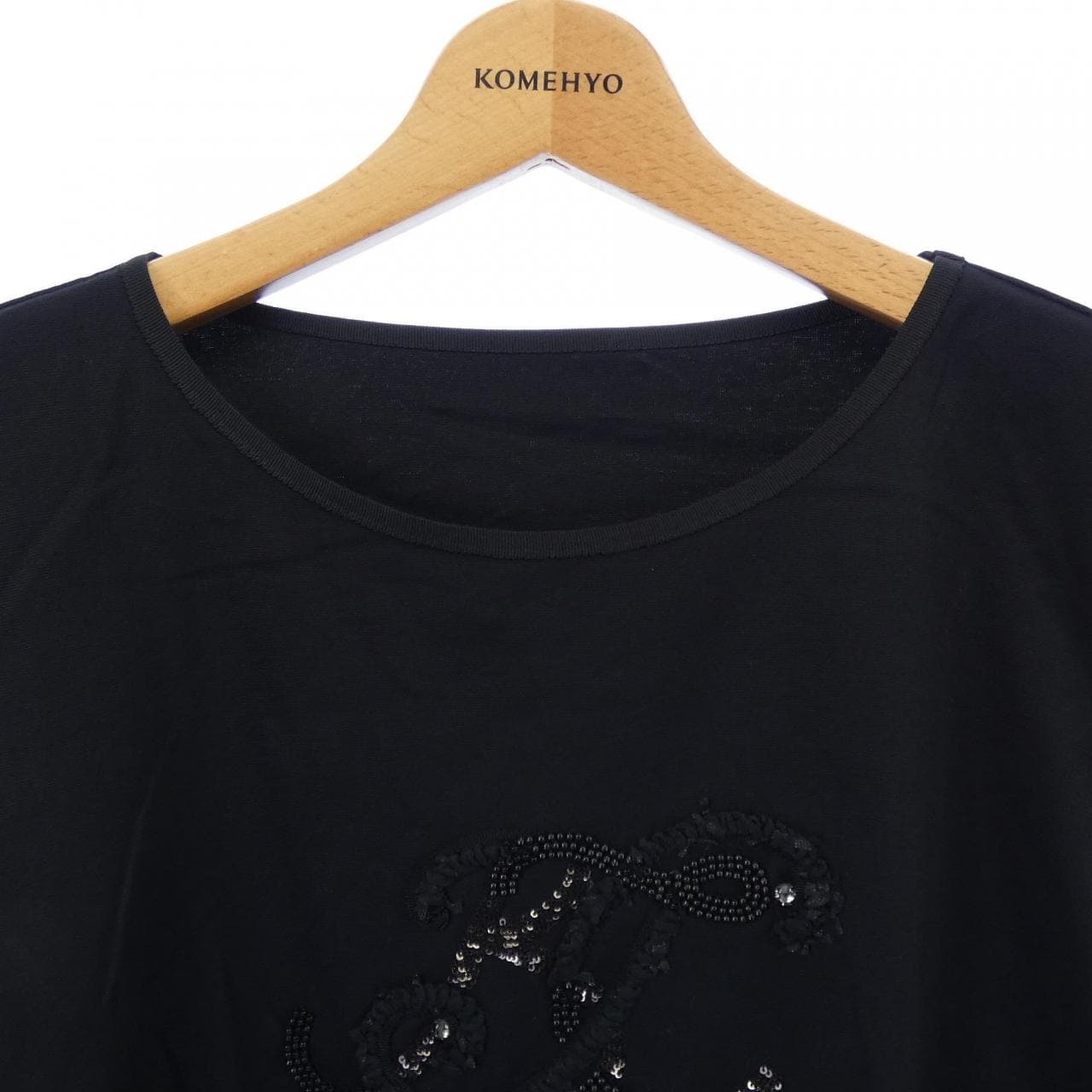 トゥービーシック TO BE CHIC Tシャツ