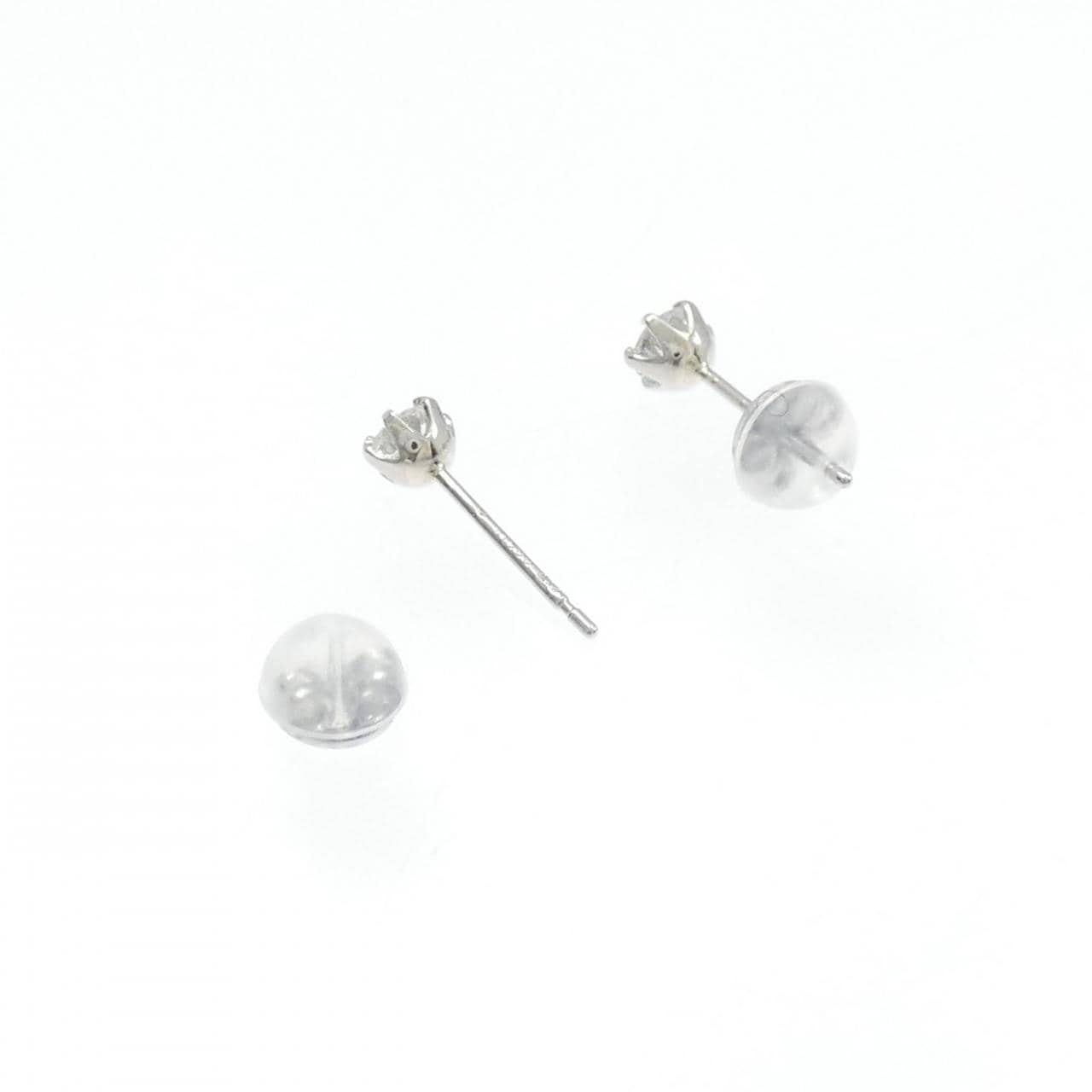 PT900 ソリティア ダイヤモンド ピアス 0.30CT