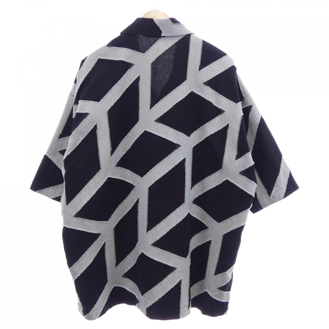 アイムメンイッセイミヤケ IM MEN ISSEY MIYAKE LA31FJ186 S／Sシャツ